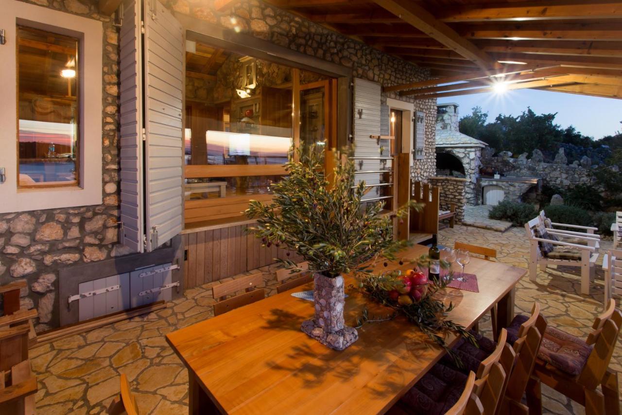 Villa, Stone House With Swimming Pool & Sauna, Beach, سيفيد المظهر الخارجي الصورة