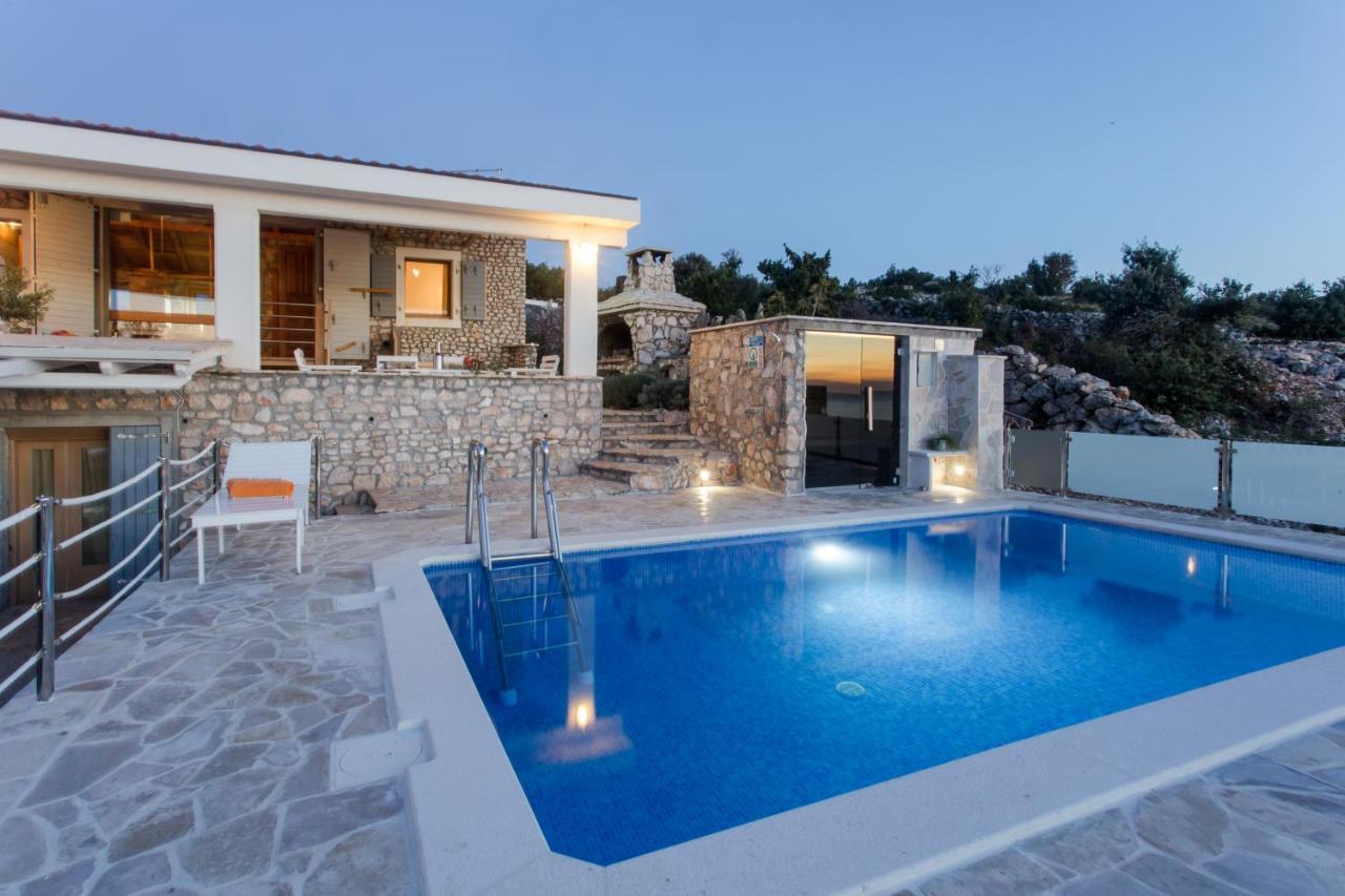 Villa, Stone House With Swimming Pool & Sauna, Beach, سيفيد المظهر الخارجي الصورة