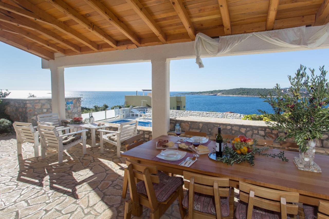 Villa, Stone House With Swimming Pool & Sauna, Beach, سيفيد المظهر الخارجي الصورة