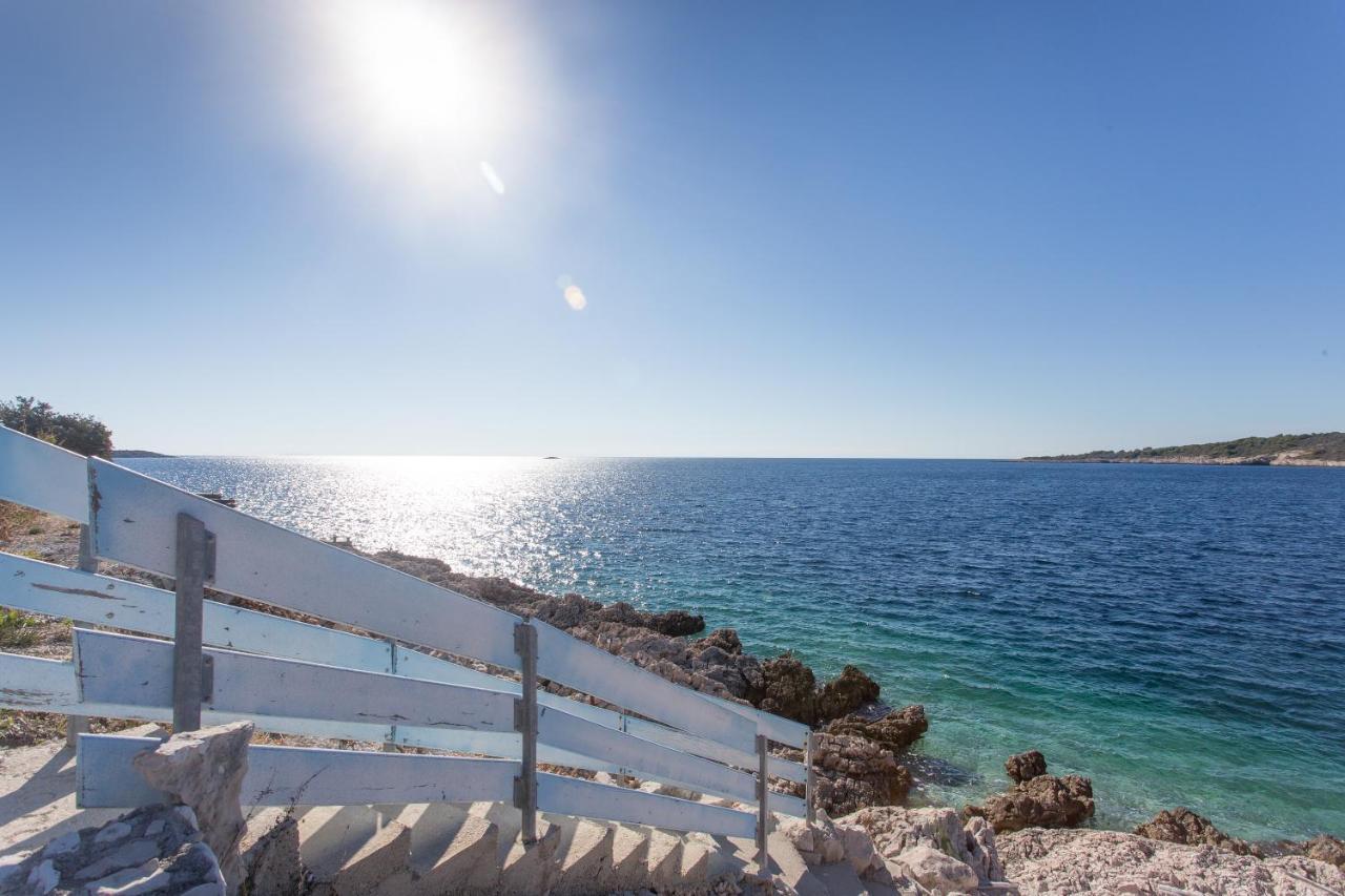 Villa, Stone House With Swimming Pool & Sauna, Beach, سيفيد المظهر الخارجي الصورة