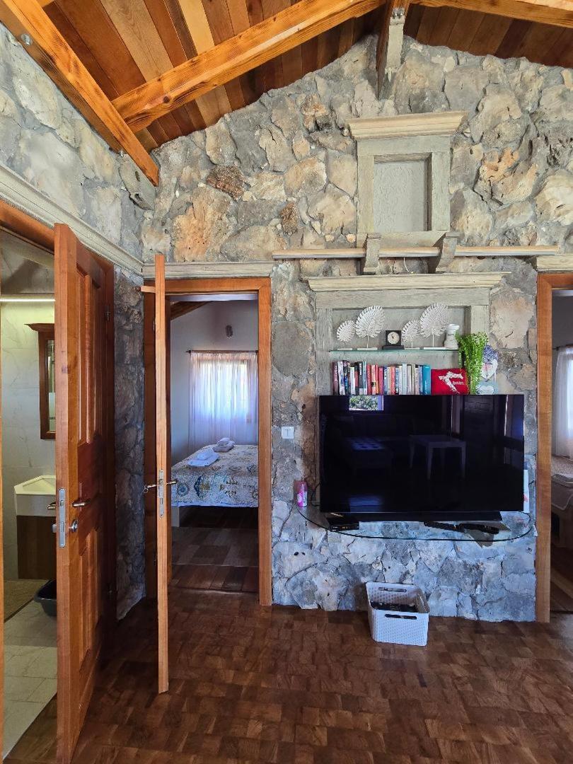 Villa, Stone House With Swimming Pool & Sauna, Beach, سيفيد المظهر الخارجي الصورة